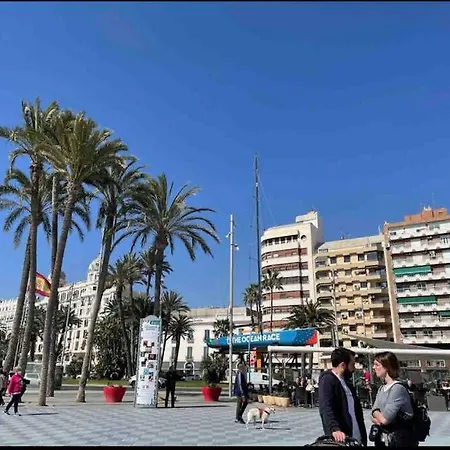 Charming & Spacious Apartment In Historic Centre & Short Walk To Beach Alicante Exterior photo