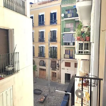 Charming & Spacious Apartment In Historic Centre & Short Walk To Beach Alicante Exterior photo