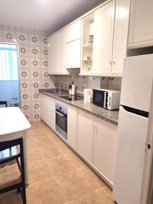Apartamento Charming & Spacious In Historic Centre & Short Walk To